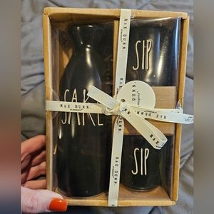 Rae Dunn Sake Set
